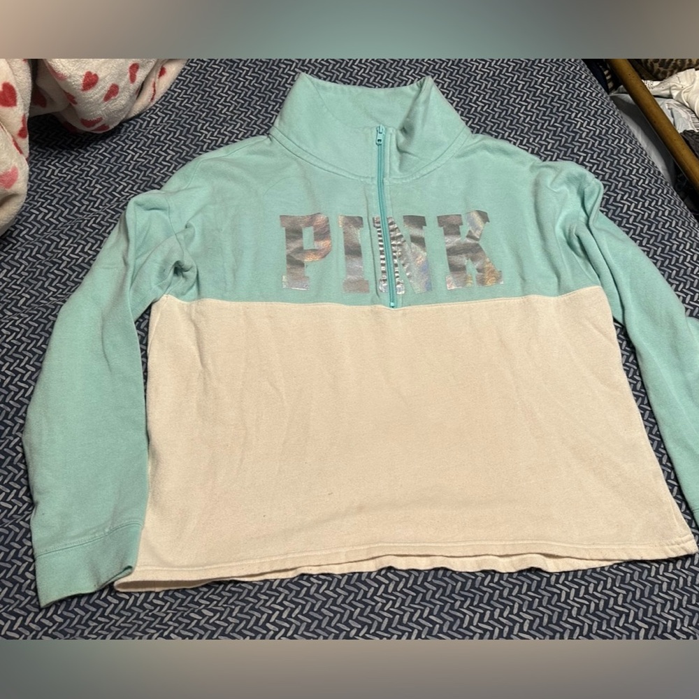 VS PINK pullover